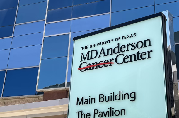 MD安德森癌症中心就医案例:晚期肺癌、多处转移、仅剩3个月生命,她却靠一款新药逆袭,肿瘤病灶全部消失!