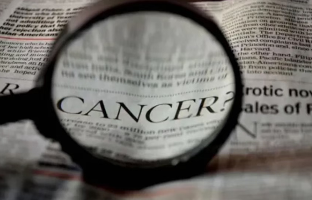 高级别浆液性卵巢癌遭遇复发，一边化疗肿瘤一边疯长…赴英就医的她，能否绝境翻盘？