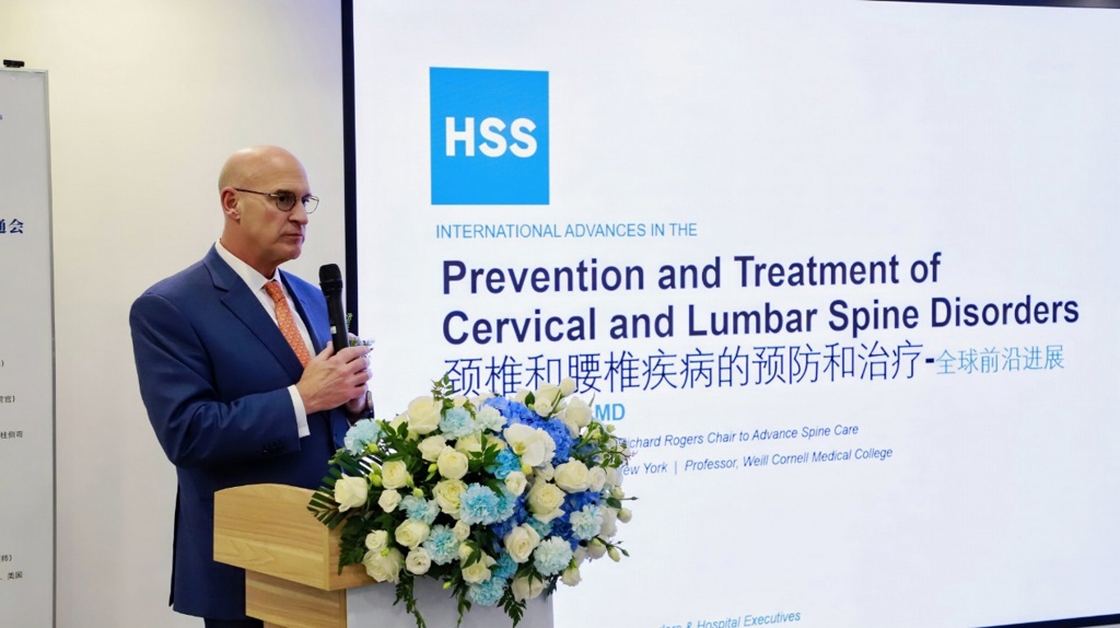 纽约特种外科医院名誉外科主任Dr. Todd Albert